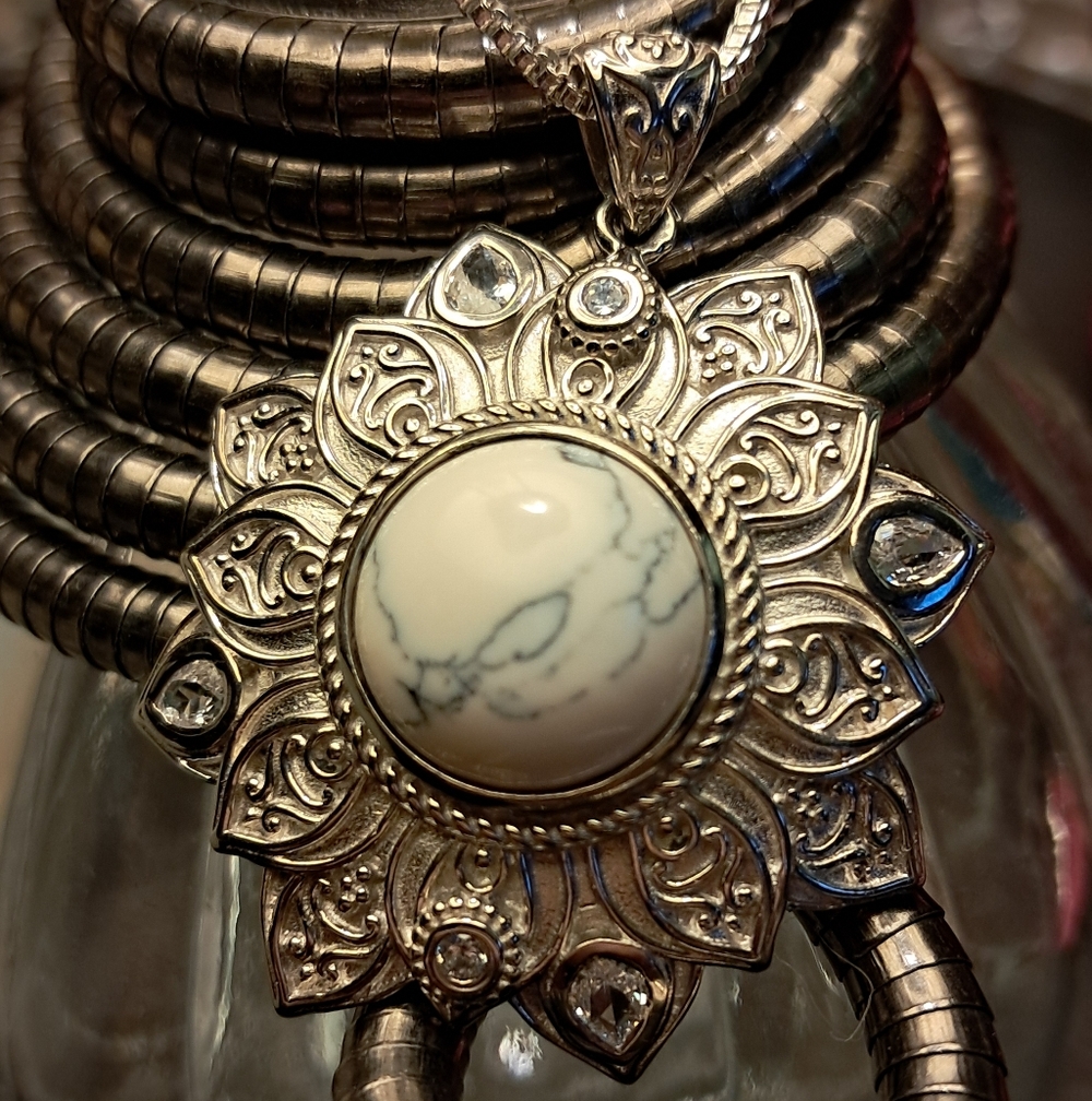Howlite & Topaz Flower Pendant Sterling Necklace